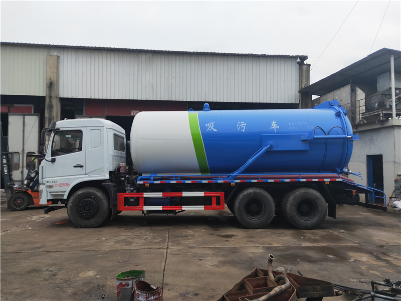 罐式東風(fēng)后雙橋污水污泥清運(yùn)車(chē)
