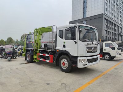 餐廚垃圾車(chē)，收集運(yùn)輸剩飯剩菜泔水垃圾我擔(dān)當(dāng)，干濕分離我本領(lǐng)大